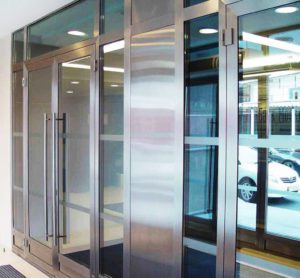 Огнестойкая алюминиевая перегородка EI 45 / серия FRM5158